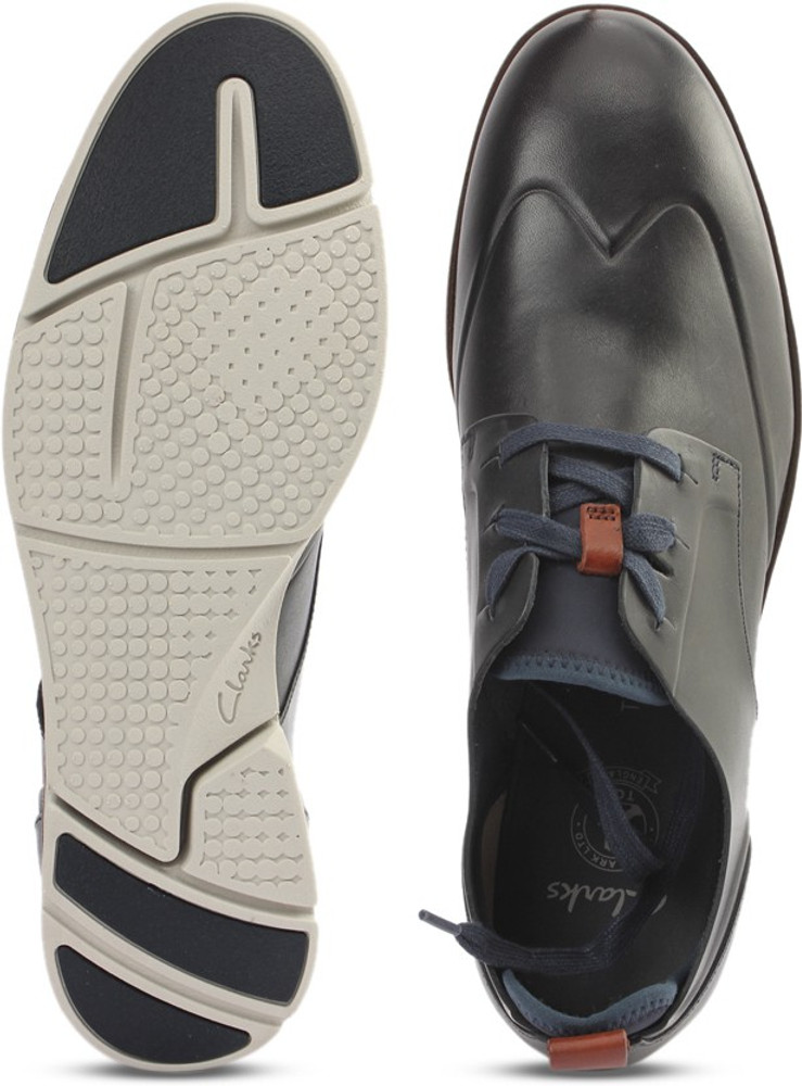 Clarks store trigen wing