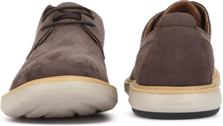 Clarks hotsell nubuck shoes