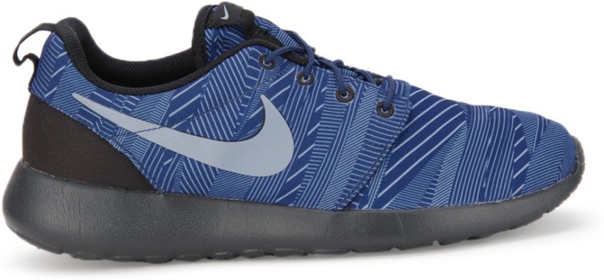 Nike roshe run mens blue best sale and white