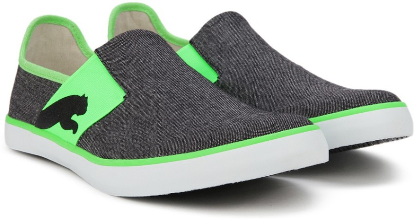 Puma lazy slip on black sale sneakers