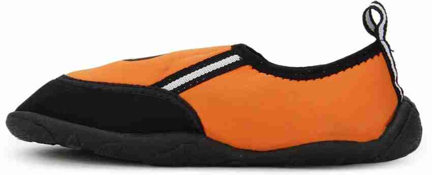 Airwalk water shoes hotsell