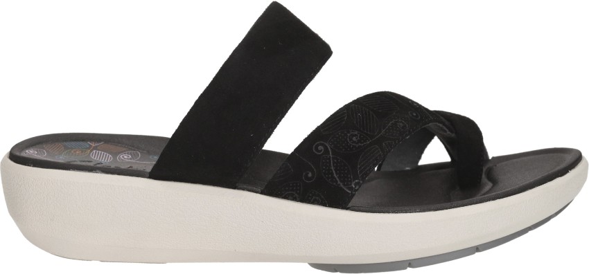 Clarks winter online slippers