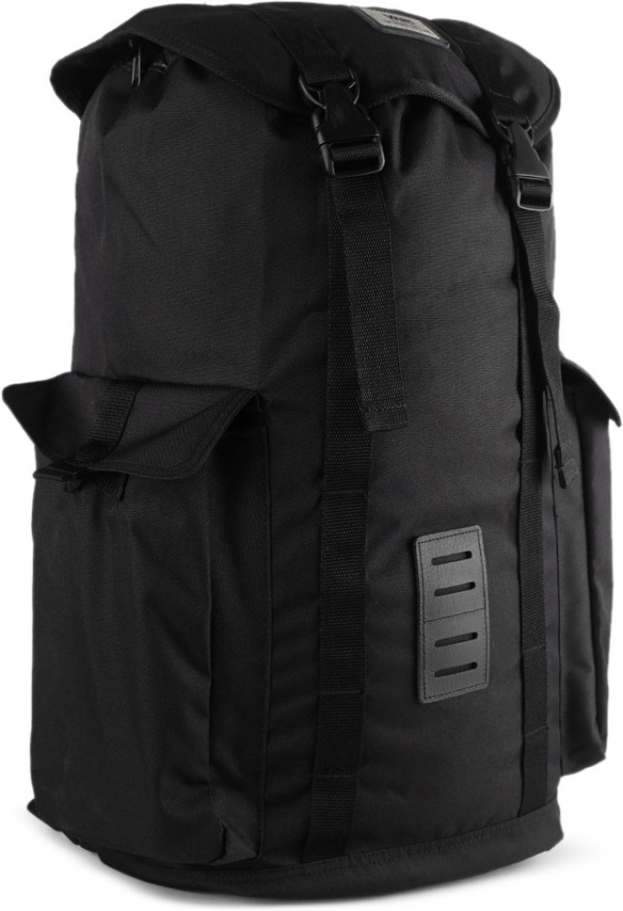 Black vans off the best sale wall backpack