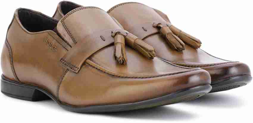 Lee cooper tan slippers discount