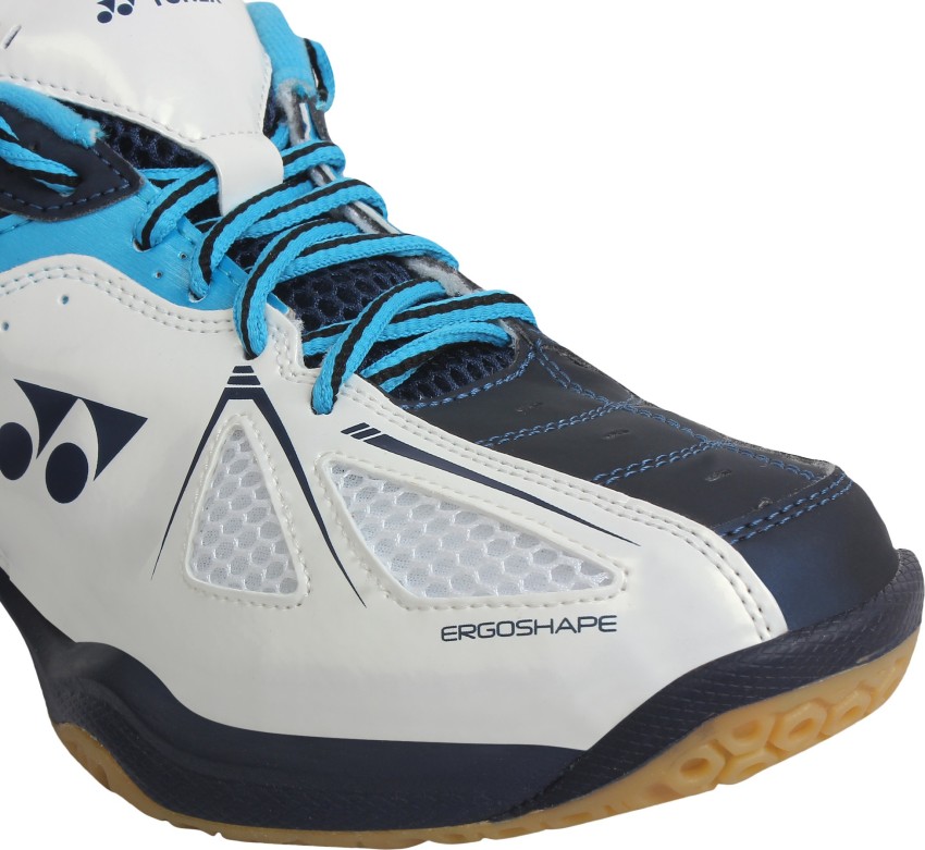 Yonex power cushion on sale 35 junior badminton shoes