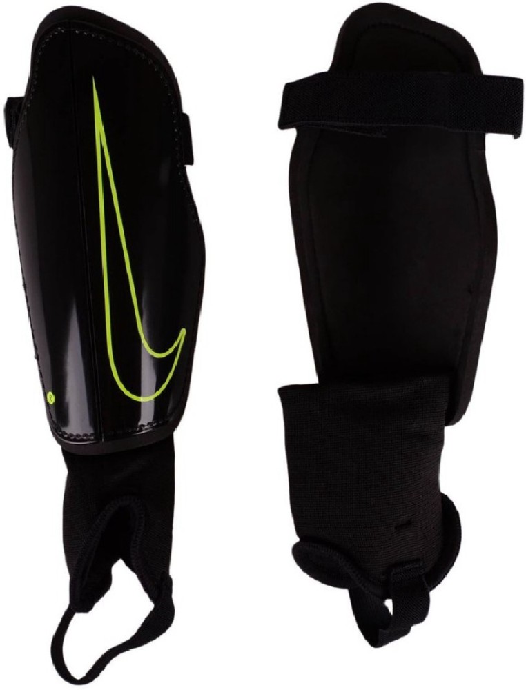 Nike shin guards flipkart best sale