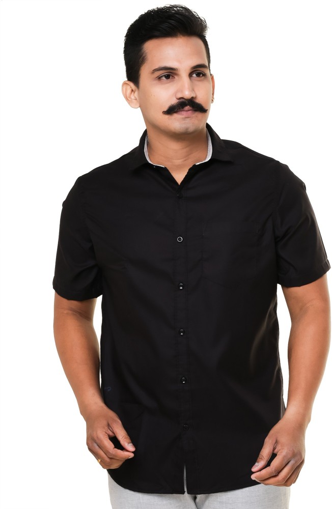 Men Black Classic Fit Solid Half Sleeves Formal Shirt