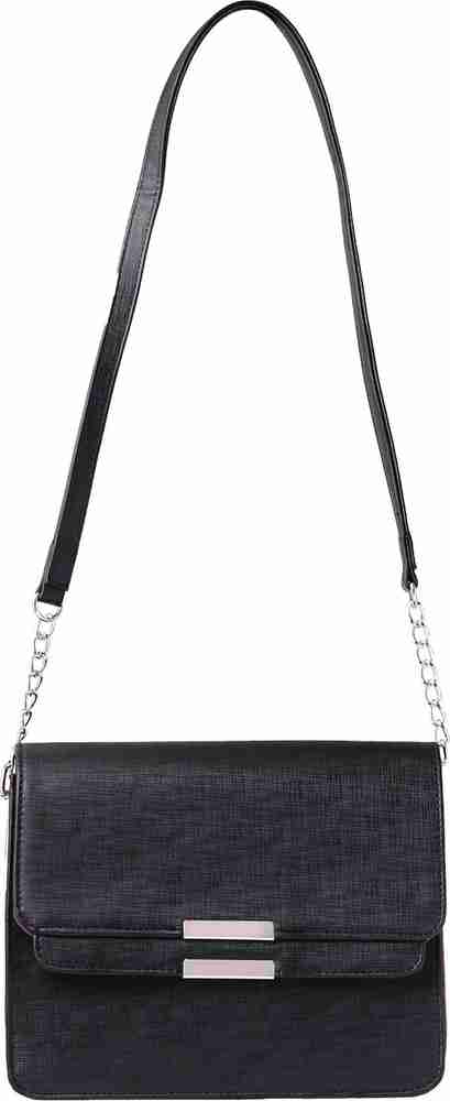 Flipkart Oriflame SPIRIT FLAP BAG Waterproof Sling Bag