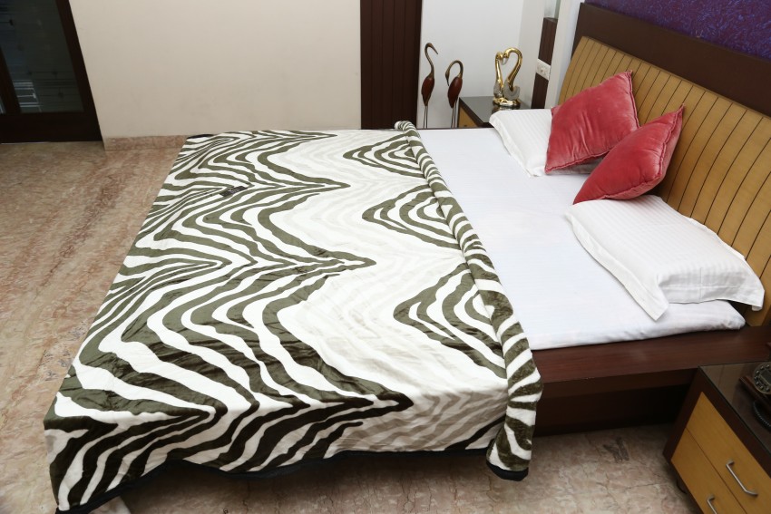 Buy Printed Double Bed Blanket for Mild Winter -2 Ply Online in