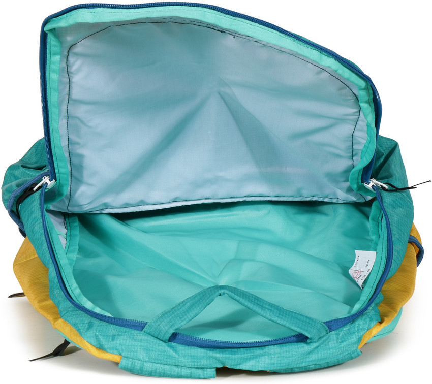 Wildcraft school deals backpack toss