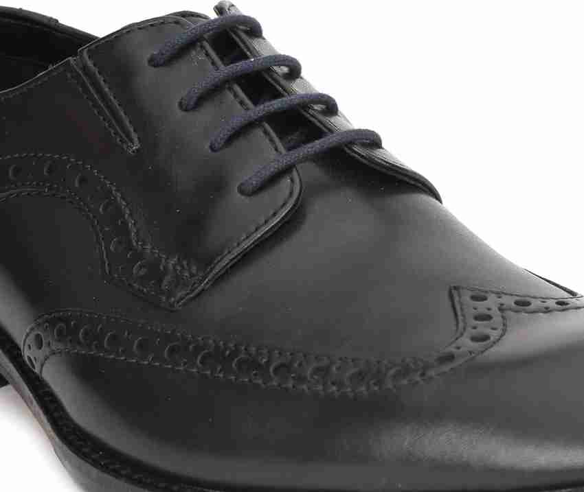 CLARKS Prangley Limit Black leather Lace Up For Men Buy Black Color CLARKS Prangley Limit Black leather Lace Up For Men Online at Best Price Shop Online for Footwears in