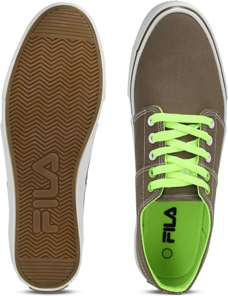 Fila oscar canvas shoes hotsell