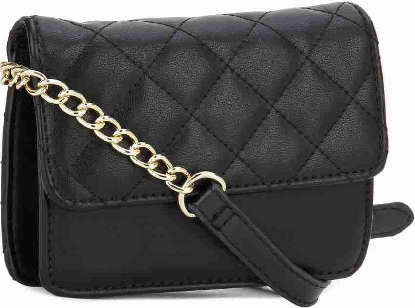 Black fanny hotsell pack forever 21