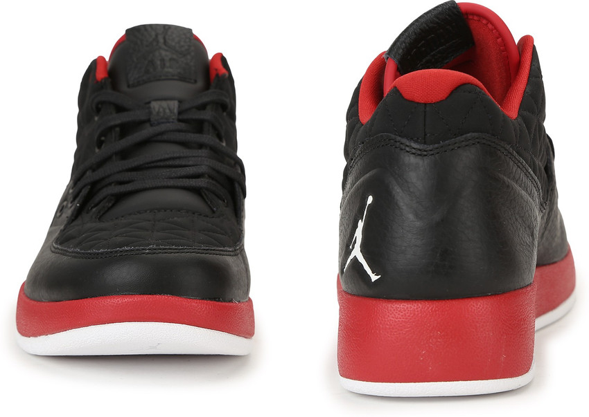 Jordan hot sale clutch shoes