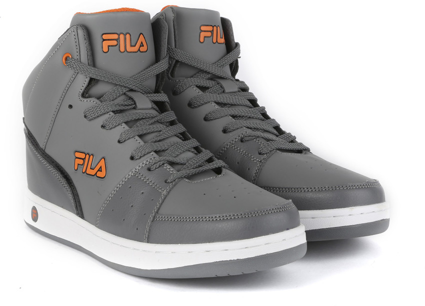 Fila canyon hotsell mid ankle sneaker