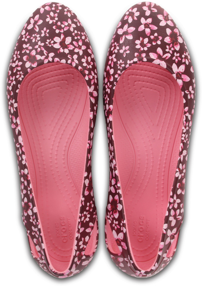 Women's crocs laura flat hot sale