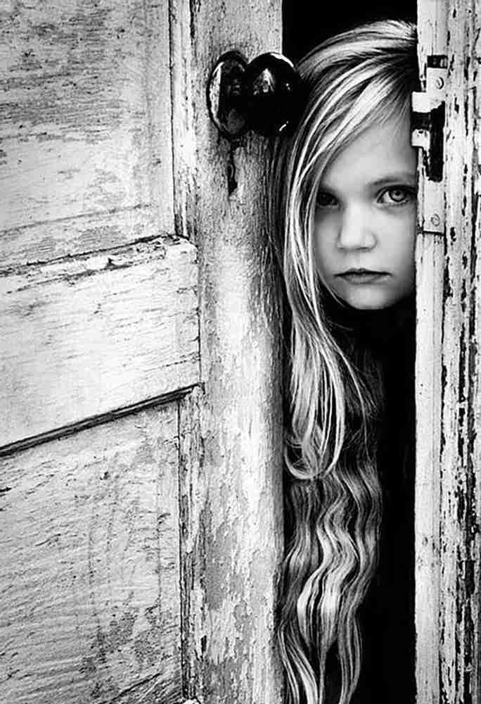 Digital Painting Cute Girl on Door Poster Wallpaper on LARGE PRINT