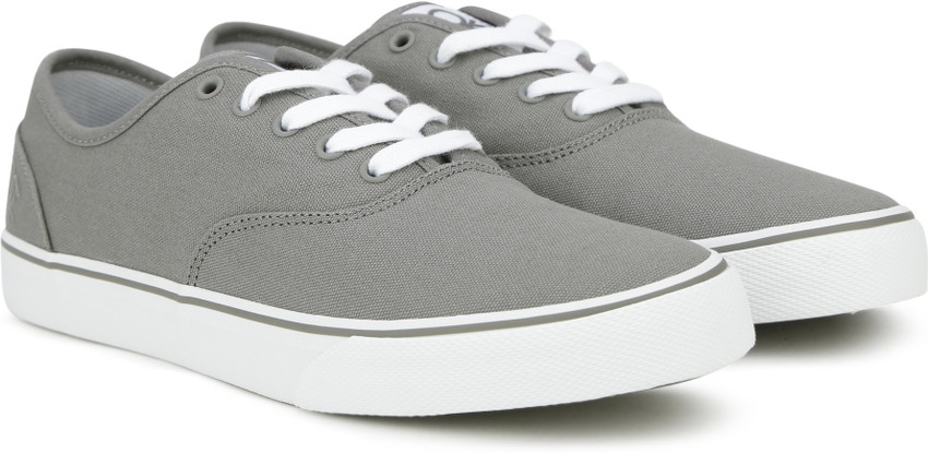 United colors of benetton grey sneakers top