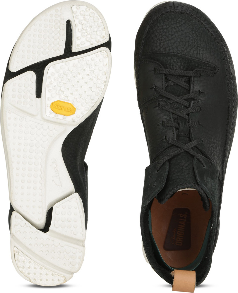 Clarks hotsell trigenic black