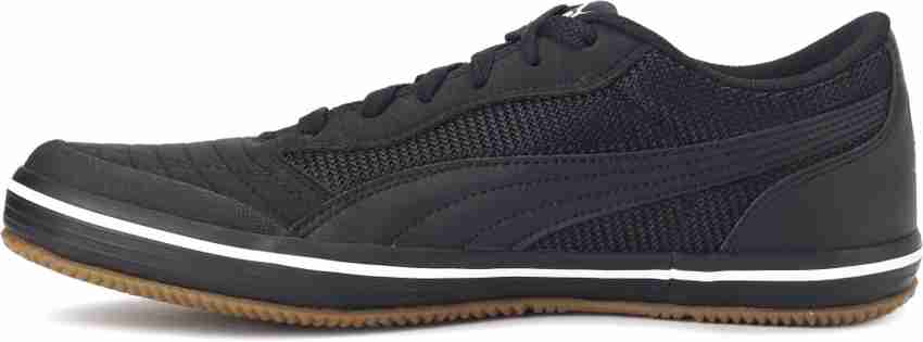 Astro sala cheap men's sneakers
