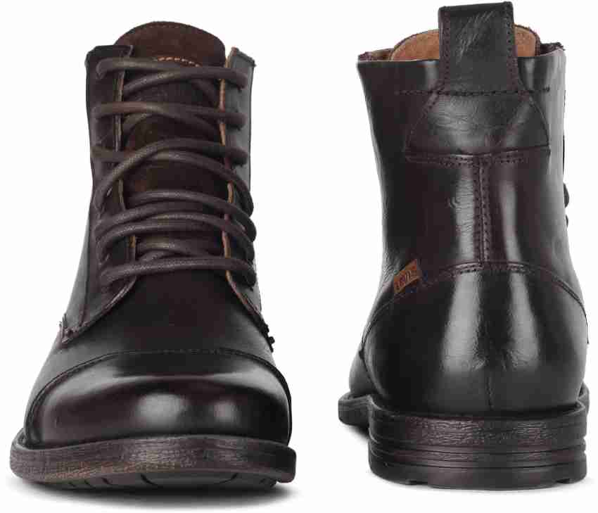 Levi's brown store leather boots