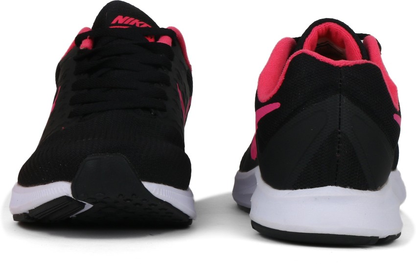 Nike revolution 4 black on sale pink