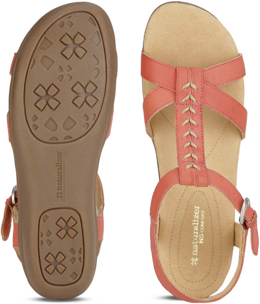 Naturalizer shop flip flops