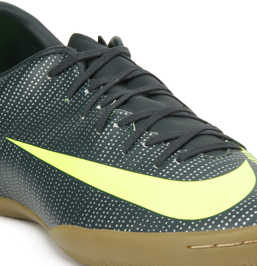 Cr7 mercurial shop victory