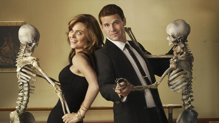  Bones: The Complete Series : David Boreanaz, Emily Deschanel:  Movies & TV