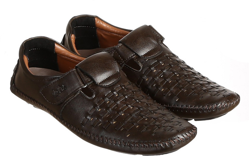 Fashion hotsell brand sandals