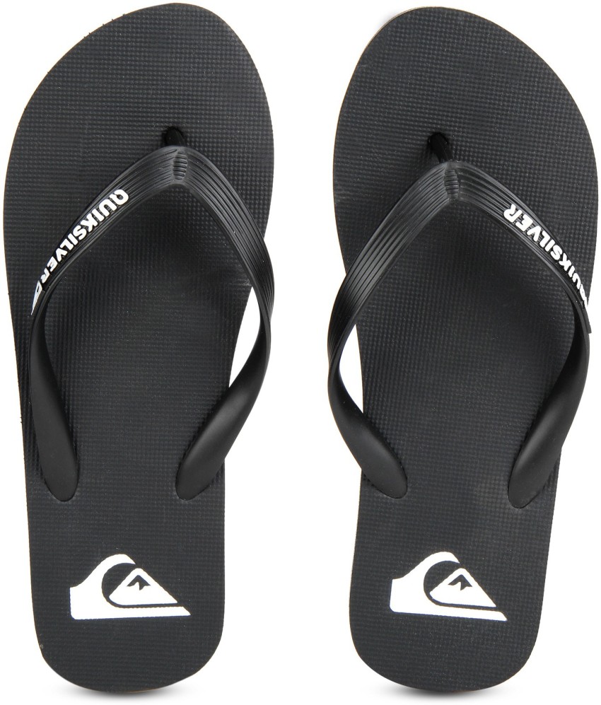 Black quiksilver cheap flip flops