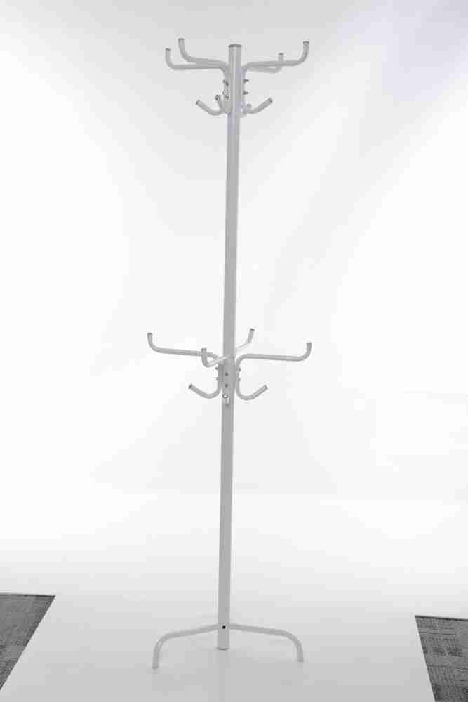 Corner cloth stand outlet