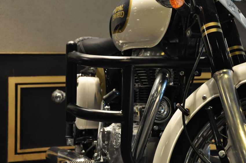 Royal enfield black hotsell mat finish