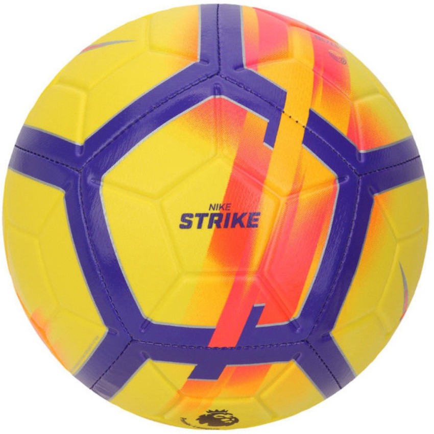 Nike v outlet strike football