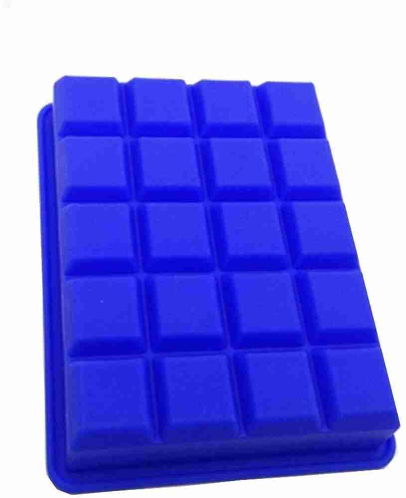 Up To 73% Off on Reusable Ice Cube Trays Large