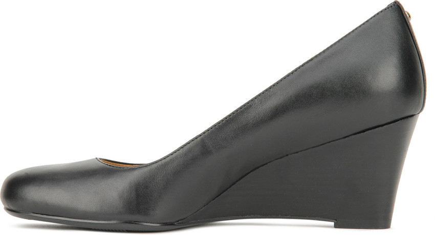 NATURALIZER Emily Women Wedges Buy Black Color NATURALIZER Emily Women Wedges Online at Best Price Shop Online for Footwears in India Flipkart