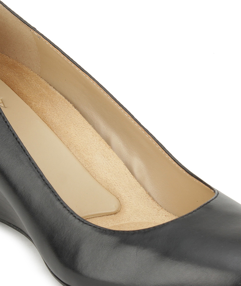 NATURALIZER Emily Women Wedges Buy Black Color NATURALIZER Emily Women Wedges Online at Best Price Shop Online for Footwears in India Flipkart