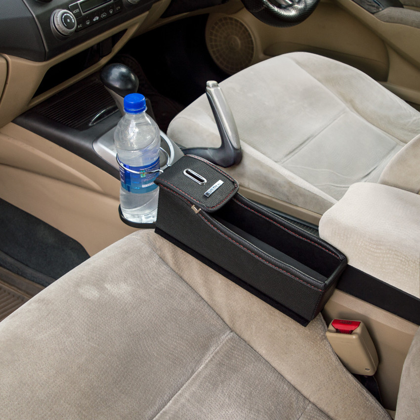 Car organizer deals passenger seat