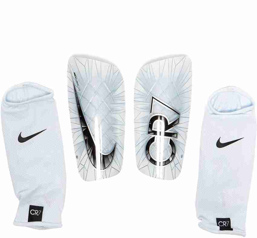 Cr7 store shin guard