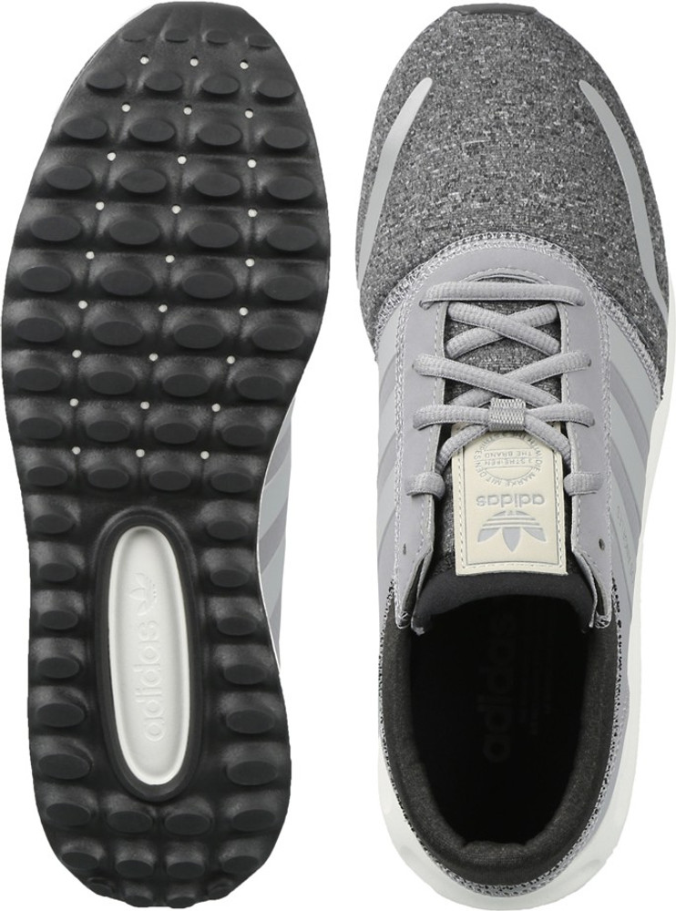 Adidas originals los angeles size 12 deals