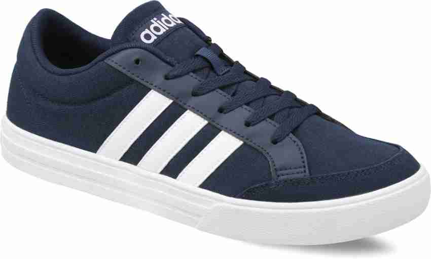 Adidas tennis vs outlet set shoes