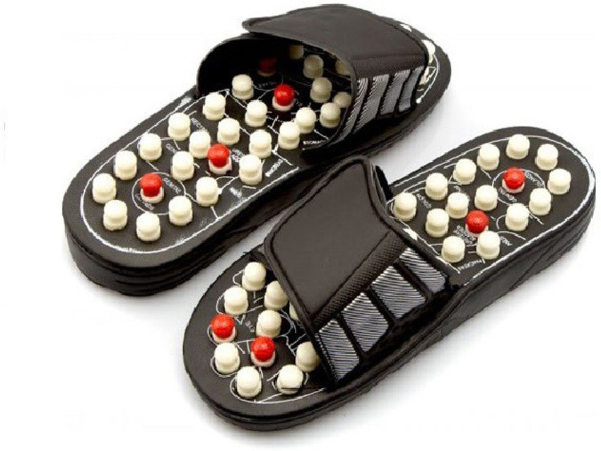 Accu chappal top