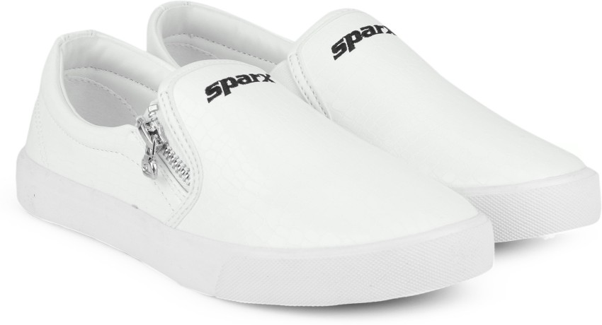 Sparx white best sale shoes flipkart