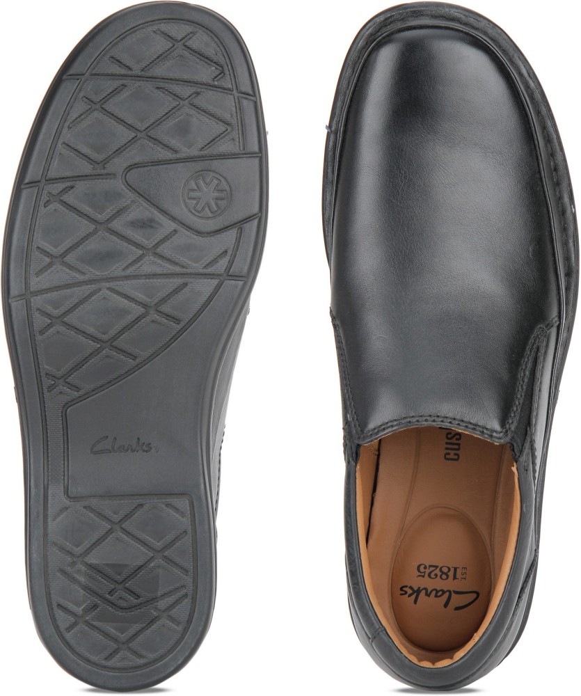 CLARKS Butleigh Free Black Leather slip on For Men - Black Color CLARKS Butleigh Free Black Leather slip on For Men Online at Best Price - Shop Online for Footwears in
