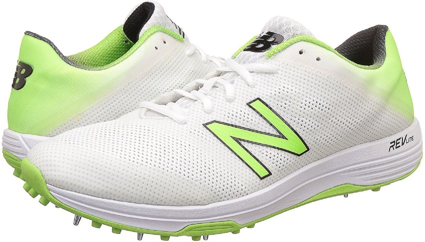 New balance cricket outlet spikes 2018