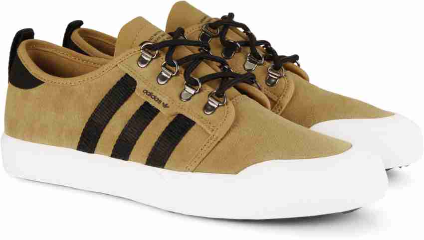 Adidas originals men's seeley outdoor sneaker deals