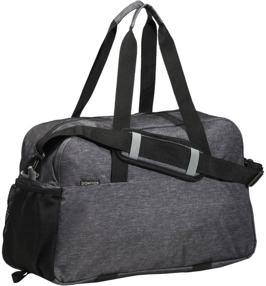 https://rukminim2.flixcart.com/image/850/1000/jesunbk0/sport-bag/u/r/y/fitness-bag-30-l-medium-8484775-domyos-30-original-imaf3ersqh9pkdgs.jpeg?q=90