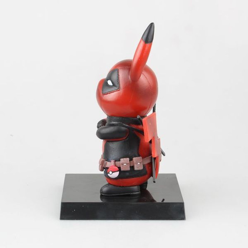 Pikachu store deadpool funko