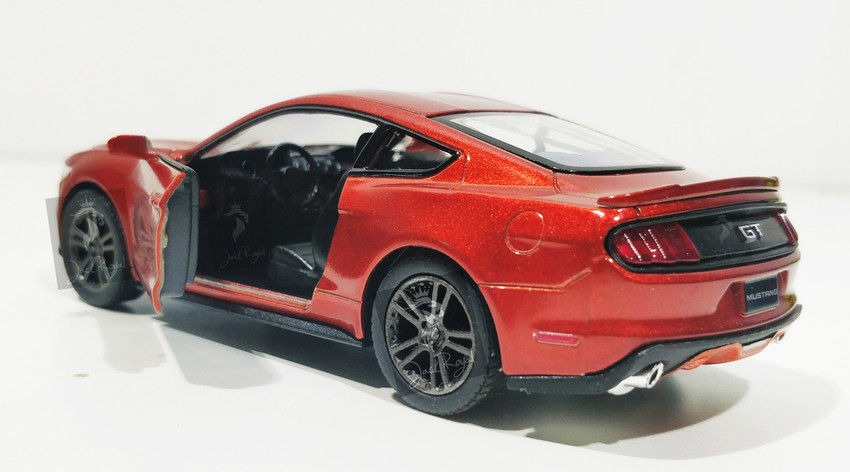 Kinsmart clearance ford mustang