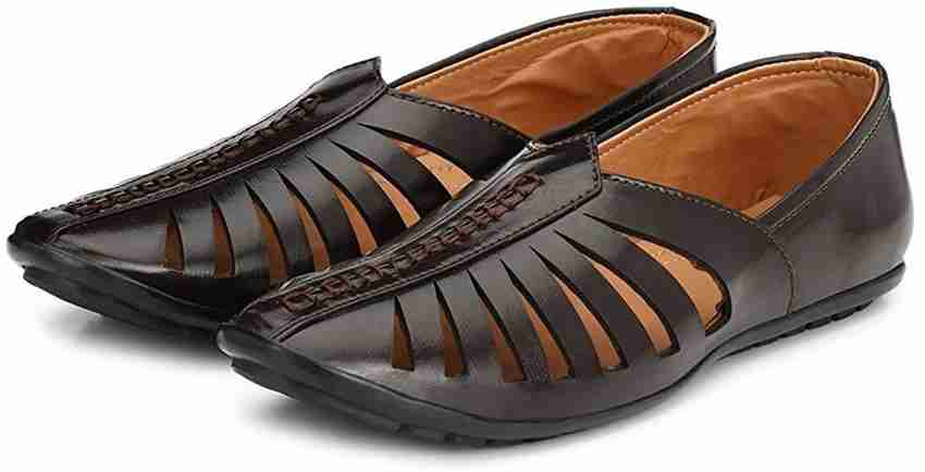 Punjabi chappal man sale